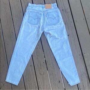 Levi's Women's Light Blue Straight Leg Jeans